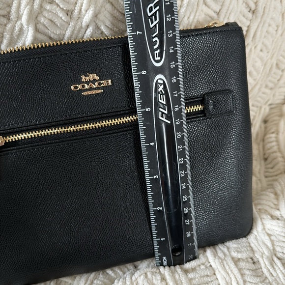 COACH•Wristlet - Picture 8 of 8